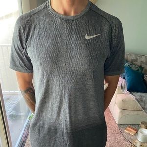 Nike XL Men’s Running Shirt